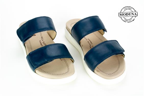 Detailpagina - Ander damesschoenen model: BLAUW SLIPPER 2 VELCRO'S