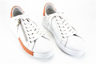 WIT SNEAKER ORANJE ACCENTEN