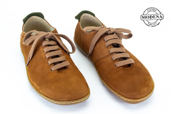Detailpagina - Ander damesschoenen model: NUBUCK CAMEL LAGE VETER EL VIA