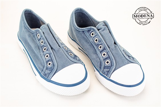 Detailpagina - Ander damesschoenen model: BLAUW STOF INSTAPPER BASKET