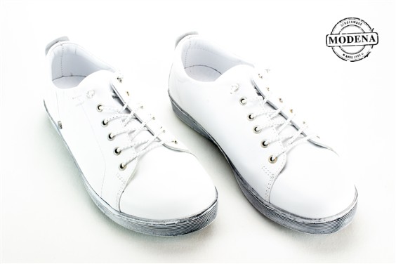 Detailpagina - Ander damesschoenen model: WIT LAGE BASKET ELASTIEK