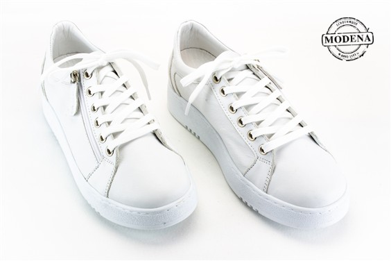 Detailpagina - Ander damesschoenen model: WIT LAGE SNEAKER ZIJ-RITS