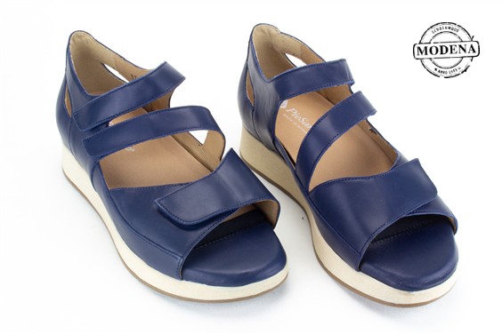 Detailpagina - Ander damesschoenen model: BLAUW SANDAAL TOE HIEL