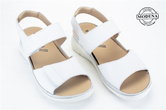 Detailpagina - Ander damesschoenen model: WIT SANDAAL VELCRO