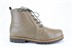 Afb. Detail D van D TAUPE VETERSCHOEN MILITARY