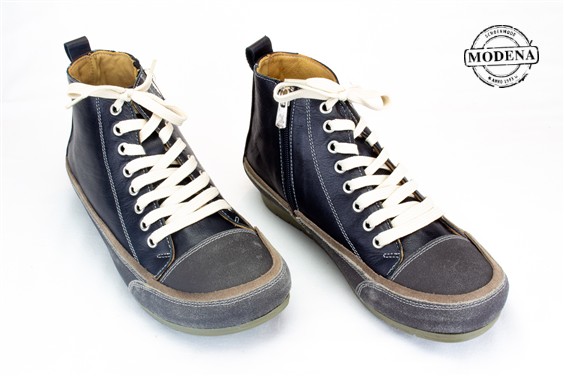 Detailpagina - Ander damesschoenen model: ZWART HOGE BASKET BRUINE BOORD