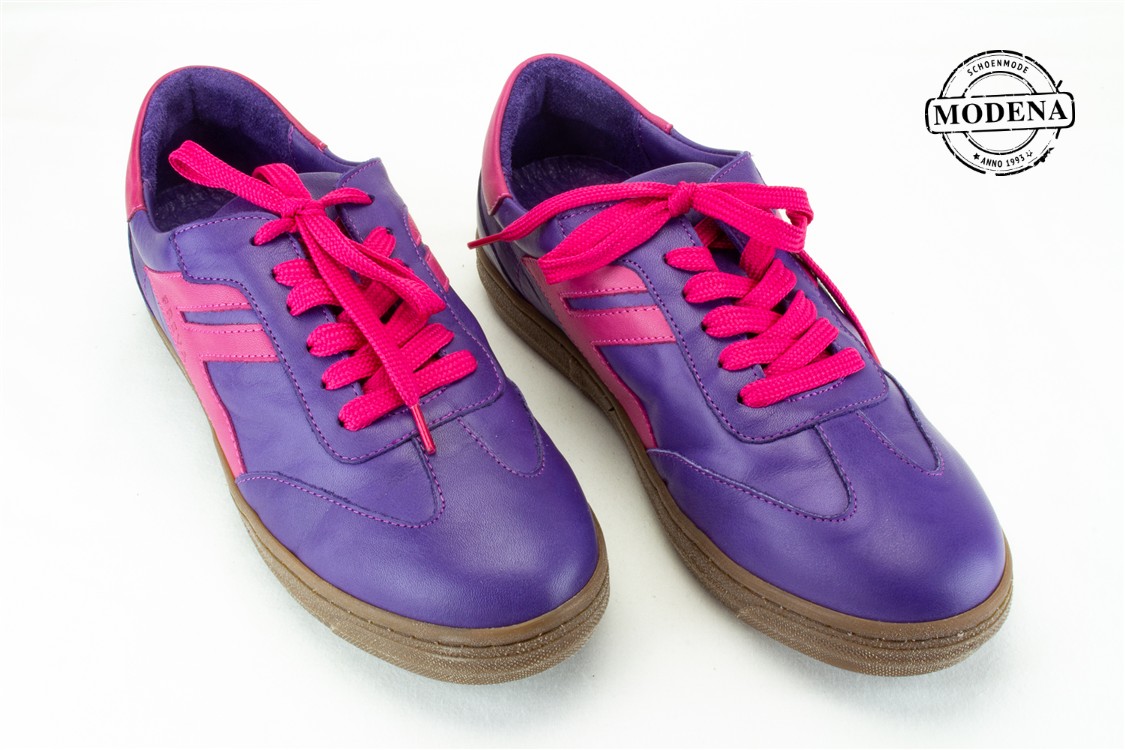 Modena schoenmode - sneaker streep - paarse sneaker roze veter
