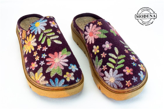 Detailpagina - Ander damesschoenen model: PAARS BLOEMEN MUIL VILT