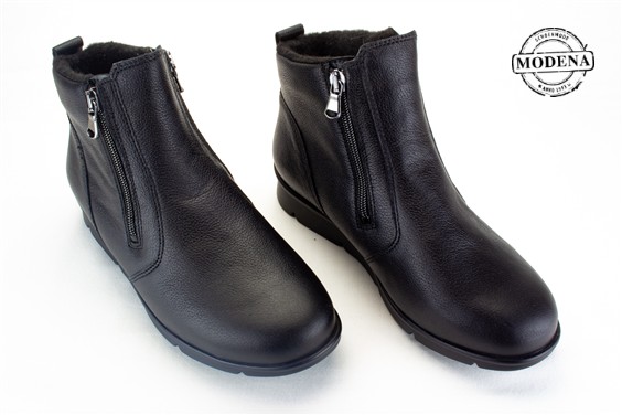 Detailpagina - Ander damesschoenen model: ZWART ENKEL 2 RITSEN K-BREEDTE