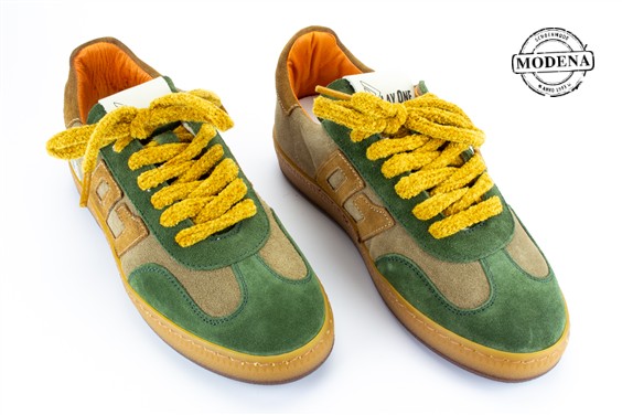 Detailpagina - Ander damesschoenen model: GROEN - BEIGE SNEAKER