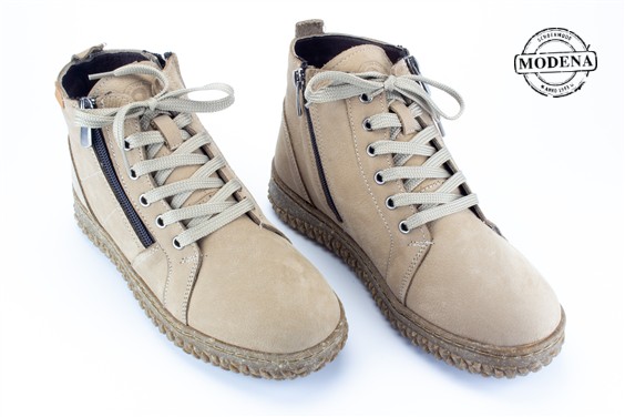 Detailpagina - Ander damesschoenen model: TAUPE HOGE VETER STOERE ZOOL
